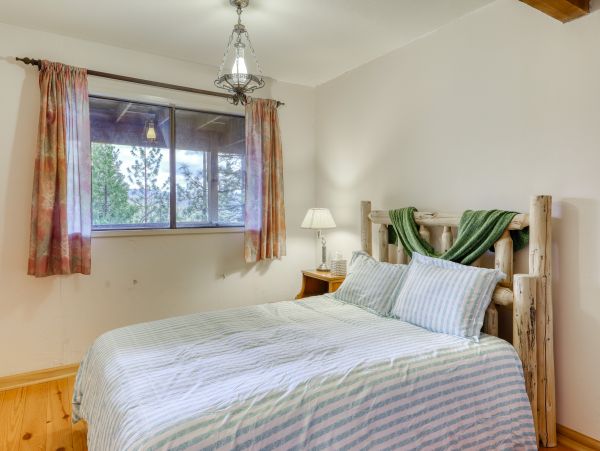 Yosemite Area Home 984850