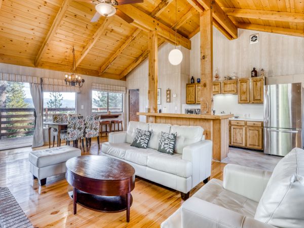 Yosemite Area Home 984850