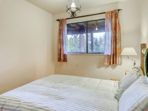 Yosemite Area Home 984850