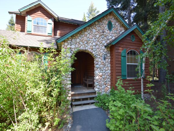 Yosemite Area Home 984851