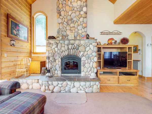 Yosemite Area Home 984851