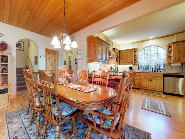 Yosemite Area Home 984851
