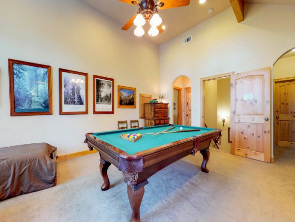 Yosemite Area Home 984851
