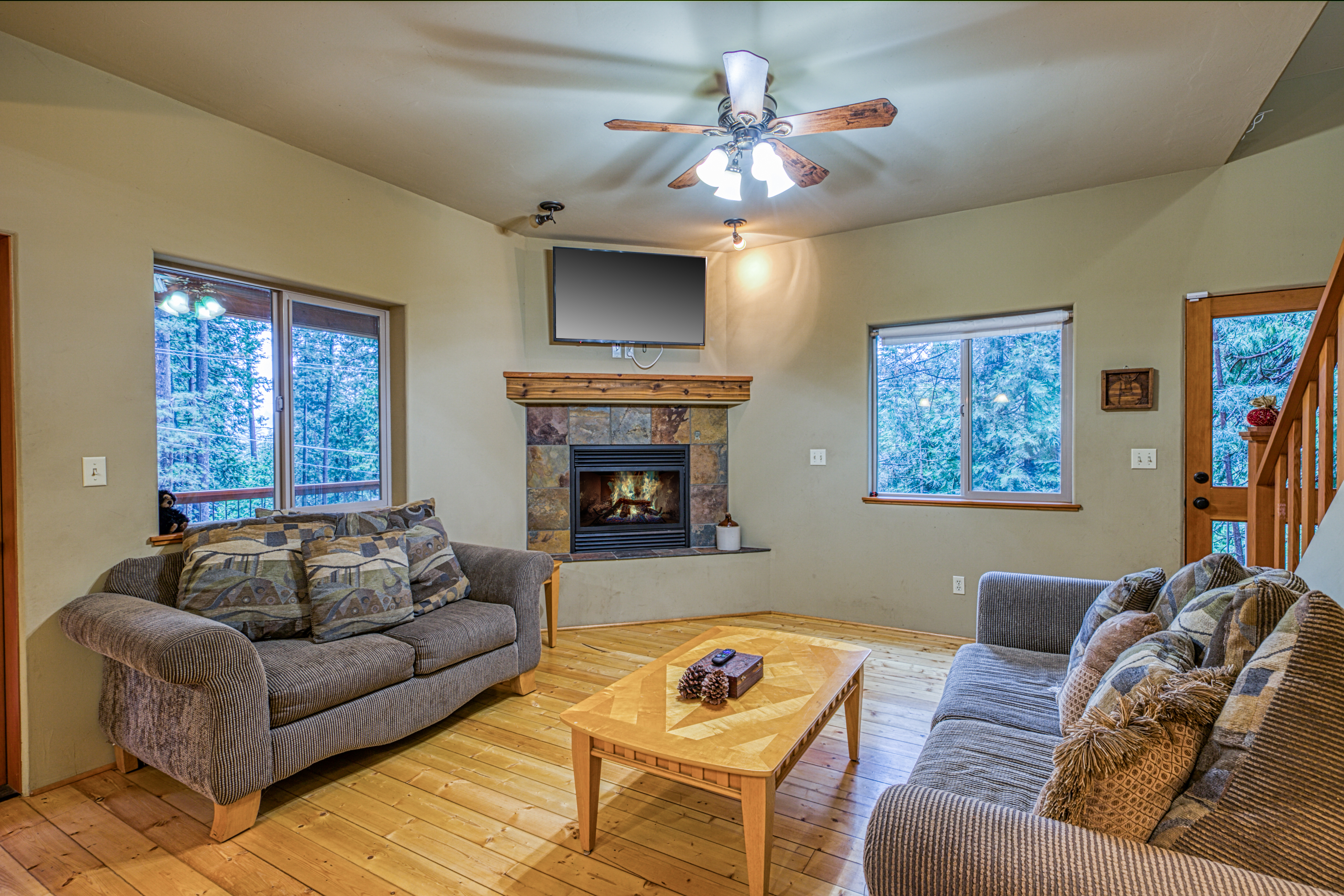 Yosemite Area Home 984852