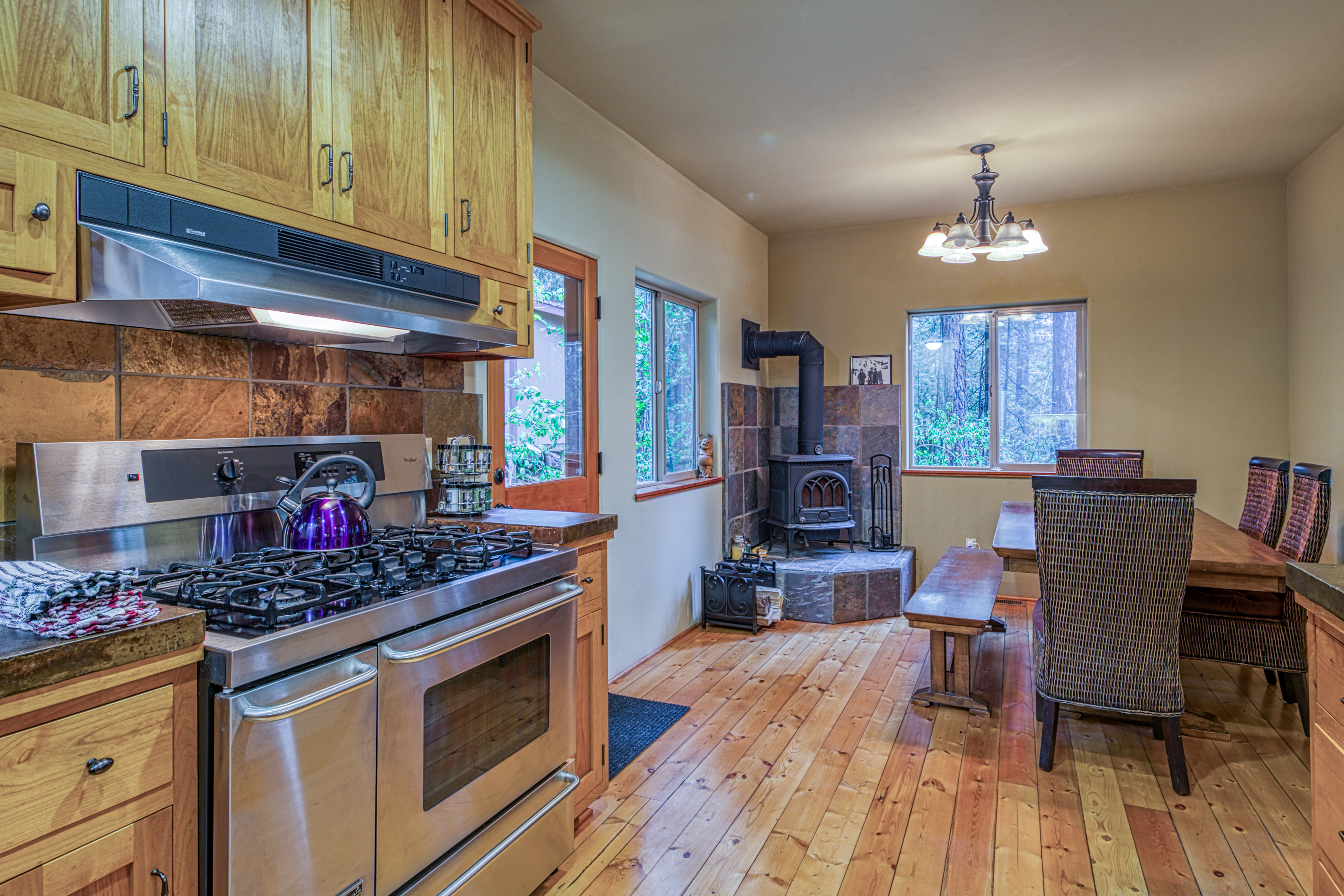 Yosemite Area Home 984852
