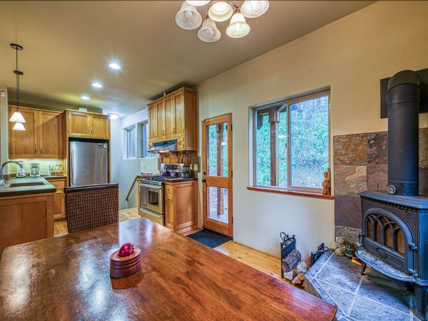 Yosemite Area Home 984852