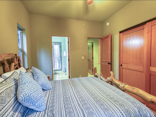 Yosemite Area Home 984852