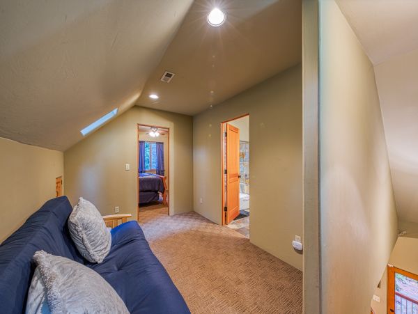 Yosemite Area Home 984852