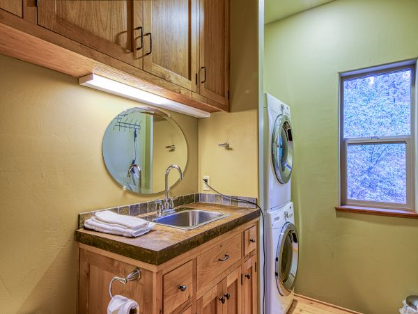 Yosemite Area Home 984852