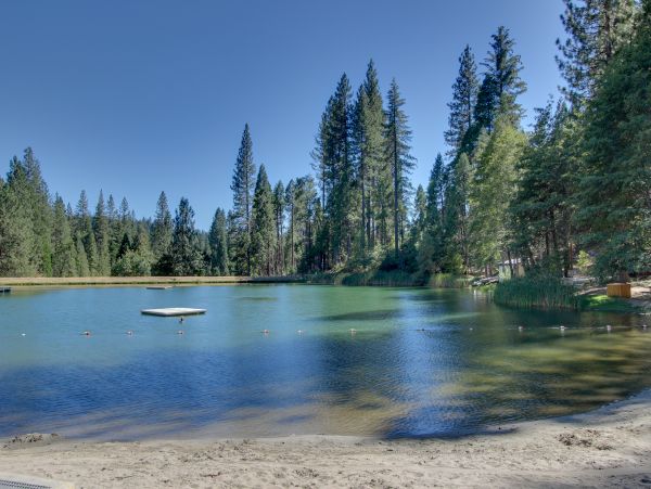 Yosemite Area Home 984854