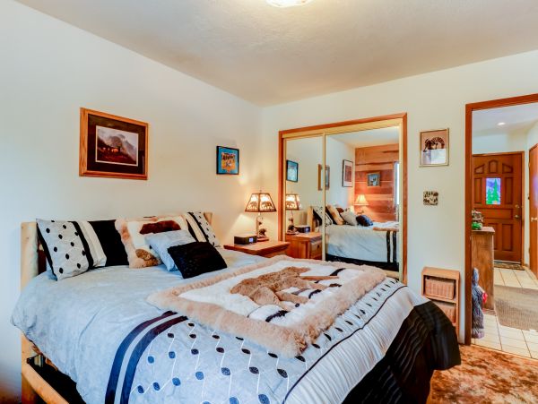 Yosemite Area Home 984854