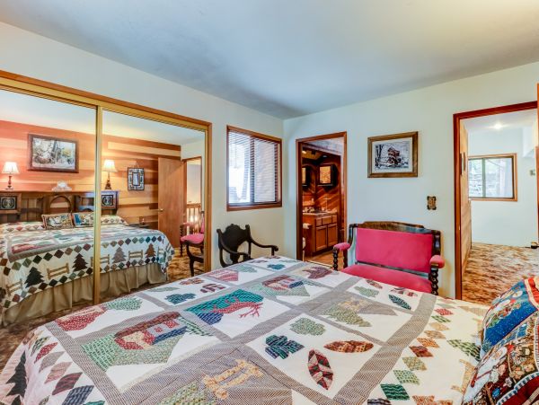 Yosemite Area Home 984854