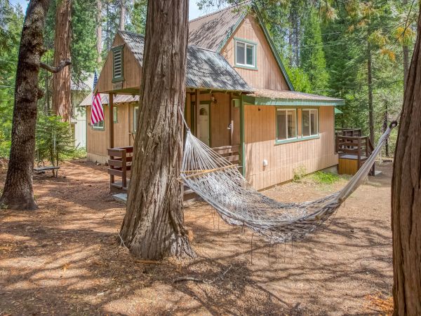 Yosemite Area Home 984855