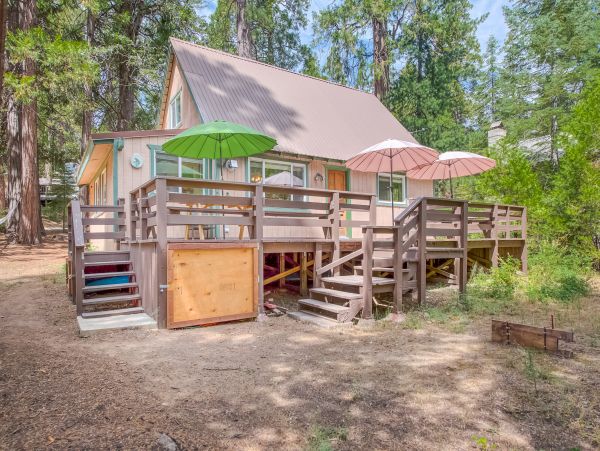 Yosemite Area Home 984855