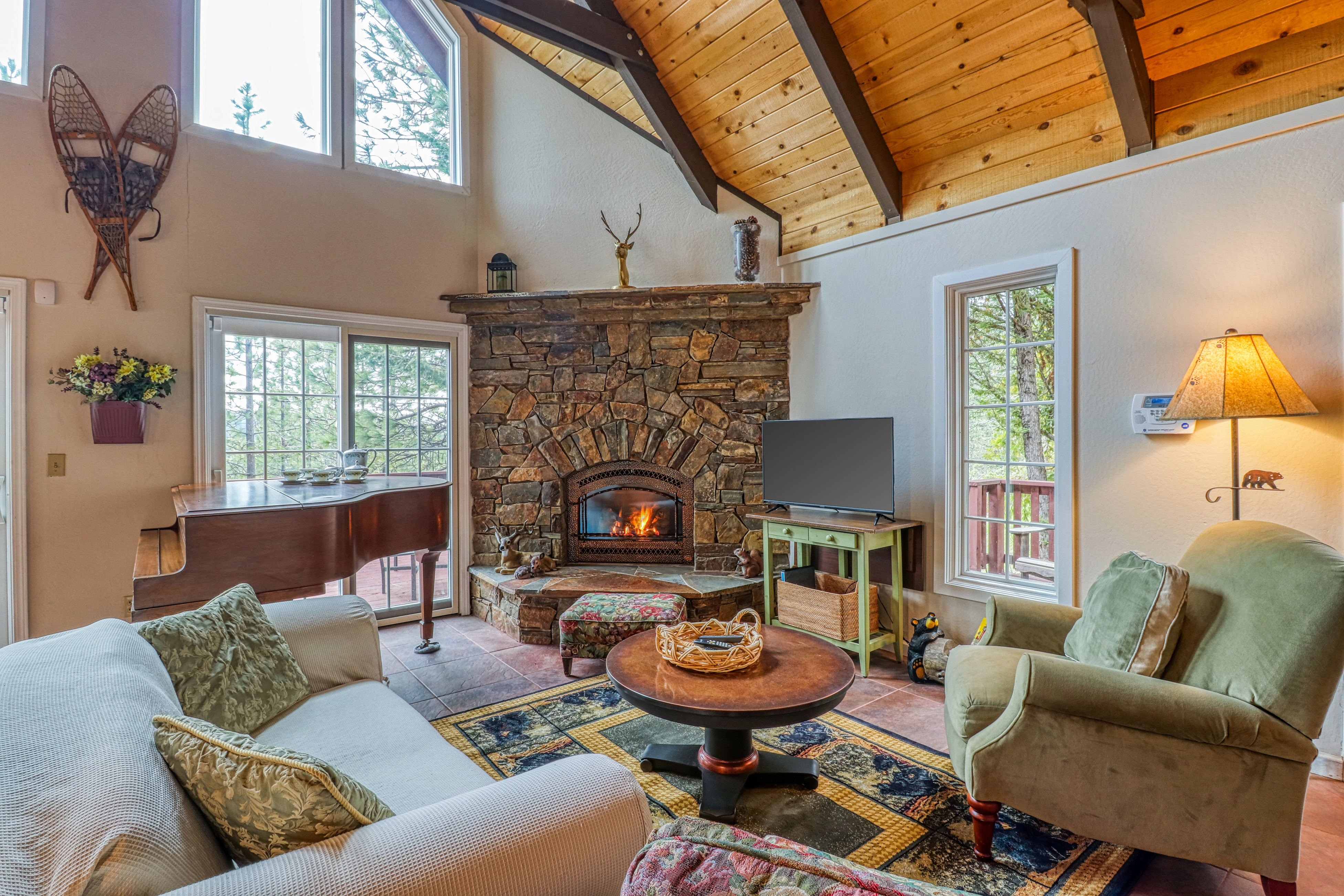 Yosemite Area Home 984856