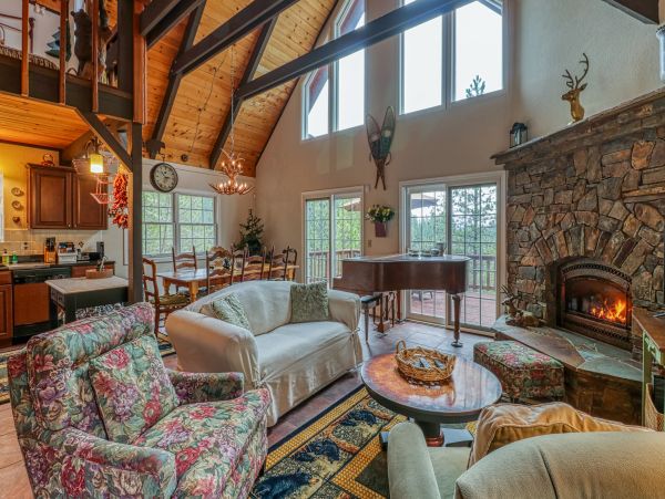 Yosemite Area Home 984856