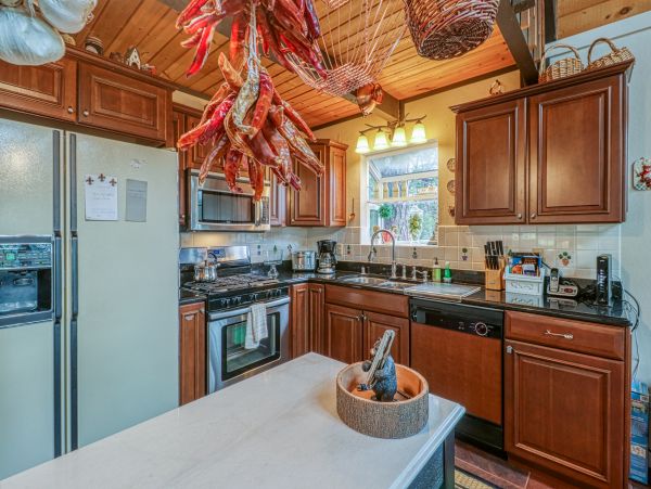 Yosemite Area Home 984856