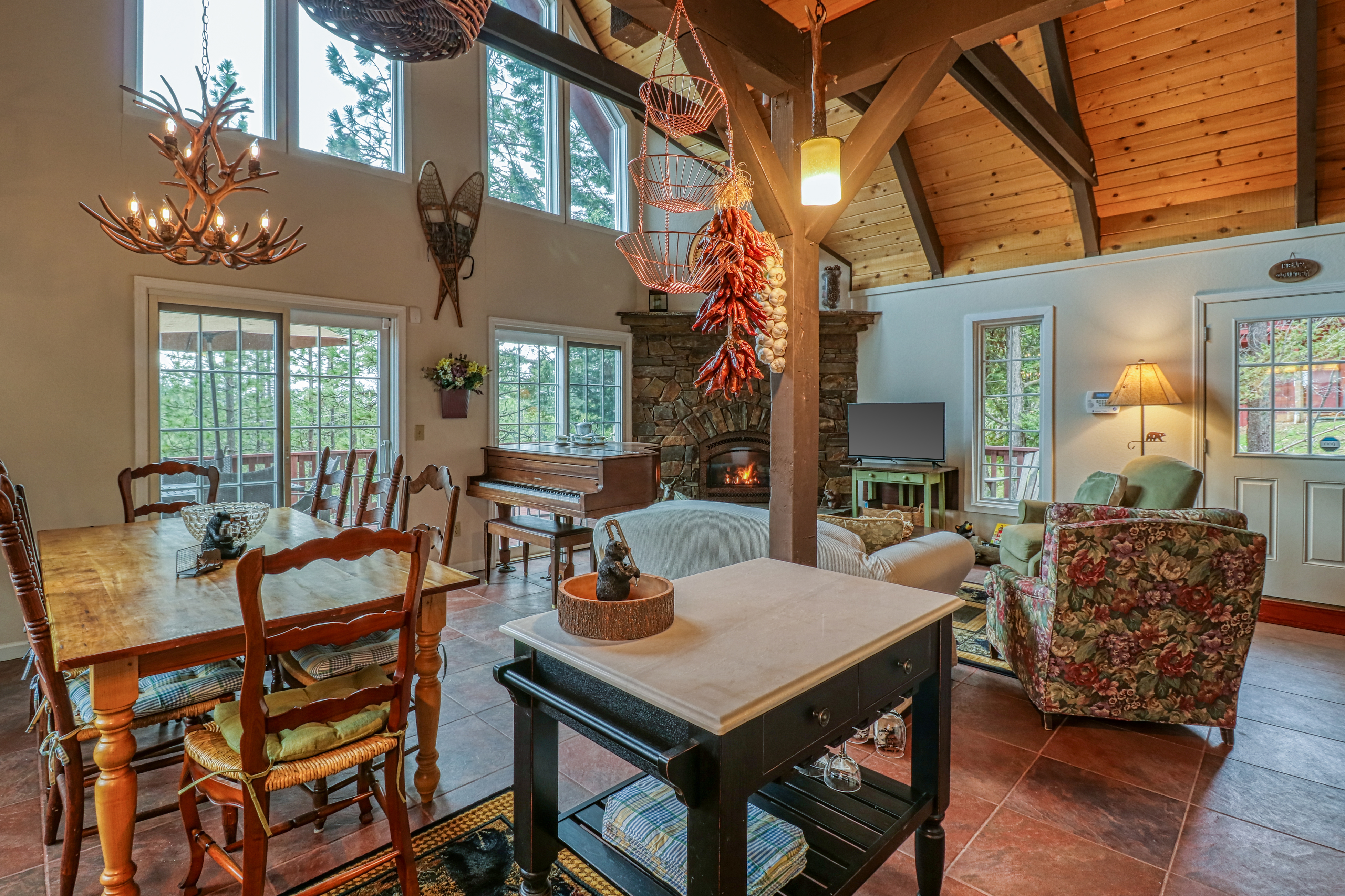 Yosemite Area Home 984856