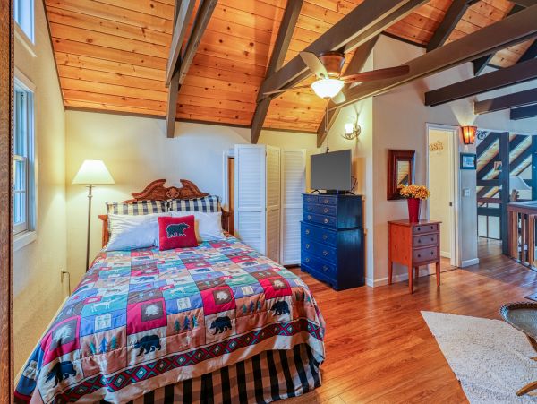 Yosemite Area Home 984856