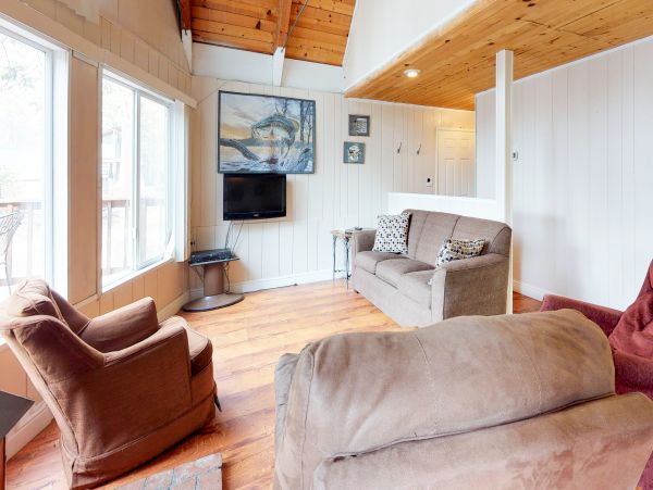 Yosemite Area Home 984857