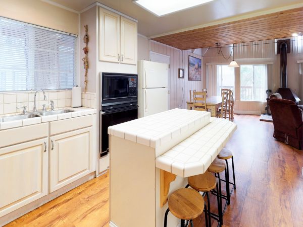 Yosemite Area Home 984857