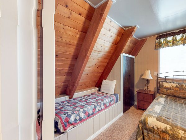 Yosemite Area Home 984857