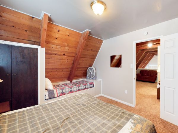 Yosemite Area Home 984857
