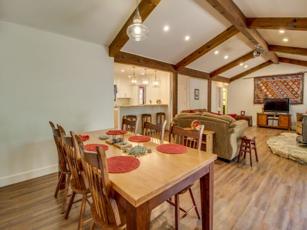 Yosemite Area Home 984858