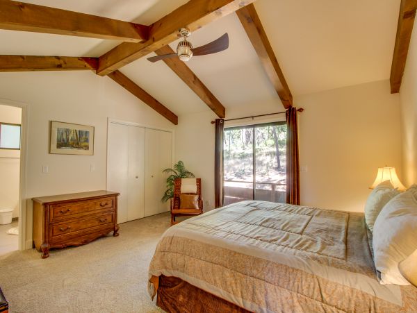Yosemite Area Home 984858
