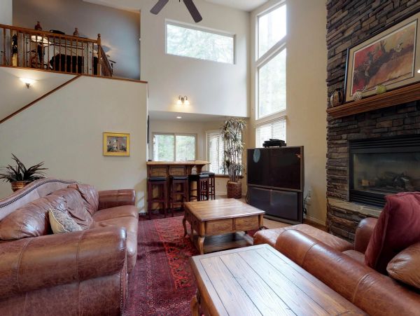 Yosemite Area Home 984859