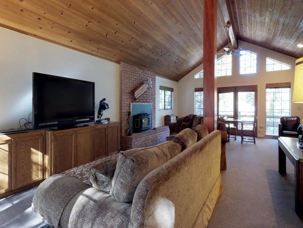 Yosemite Area Home 984863