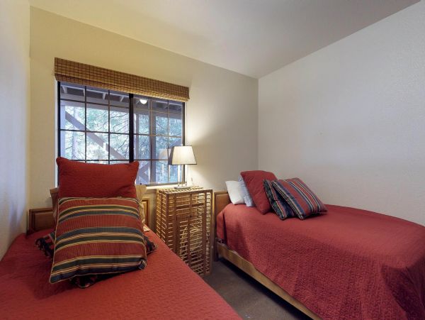 Yosemite Area Home 984863