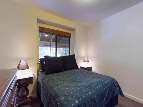 Yosemite Area Home 984863