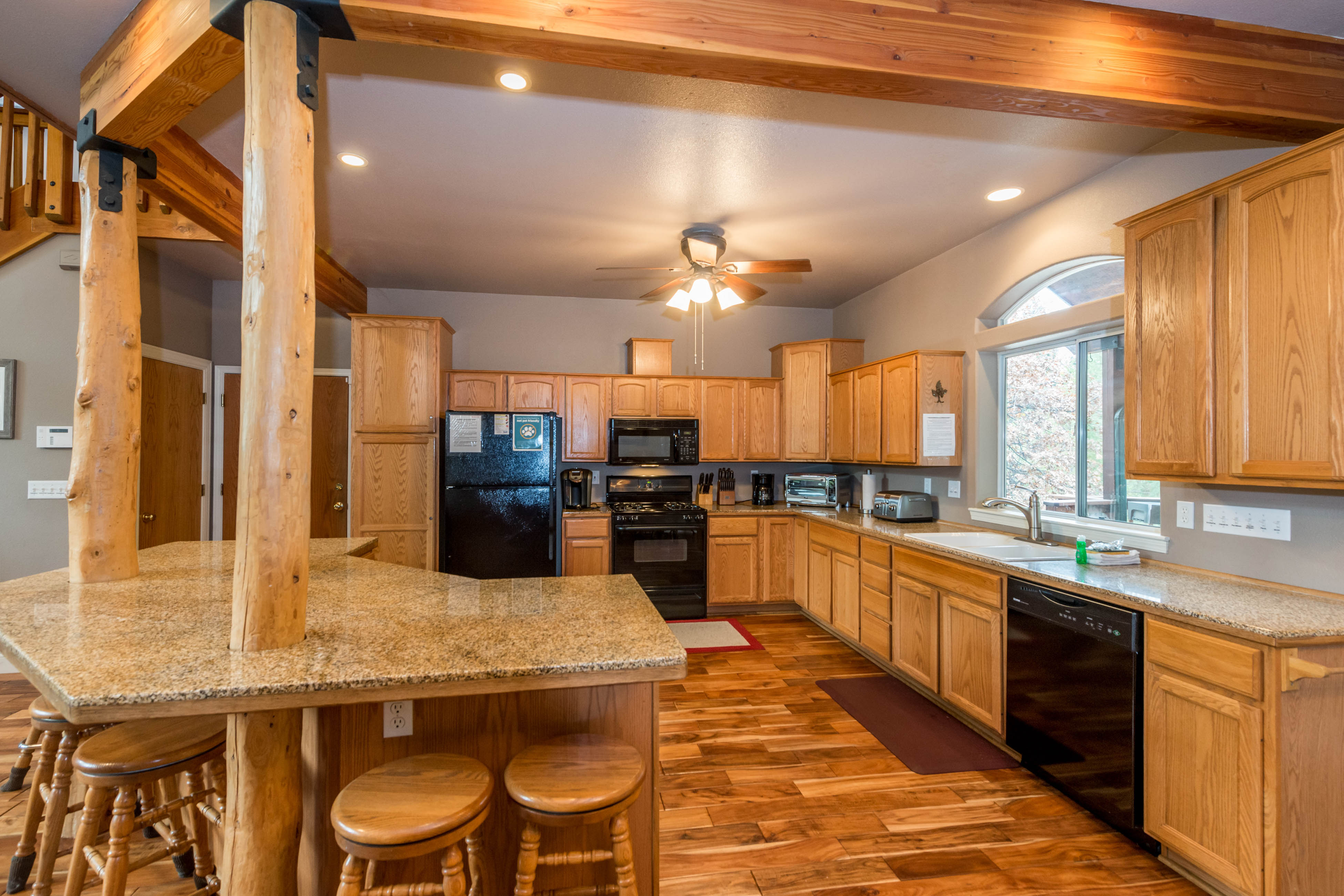 Yosemite Area Home 984864
