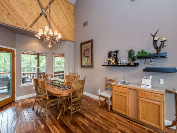 Yosemite Area Home 984864