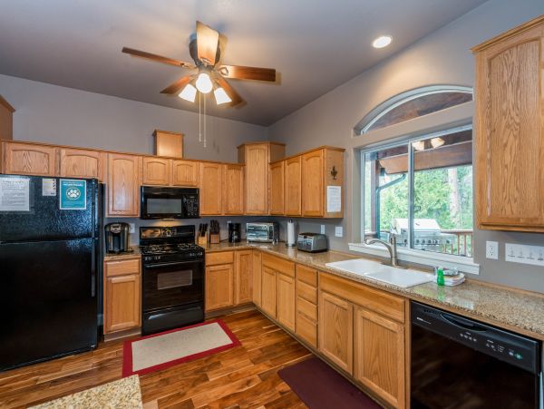 Yosemite Area Home 984864