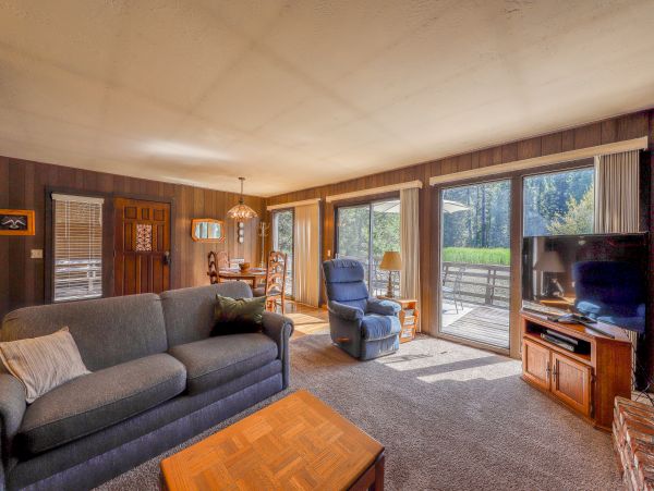 Yosemite Area Home 984865