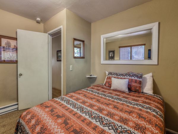 Yosemite Area Home 984865