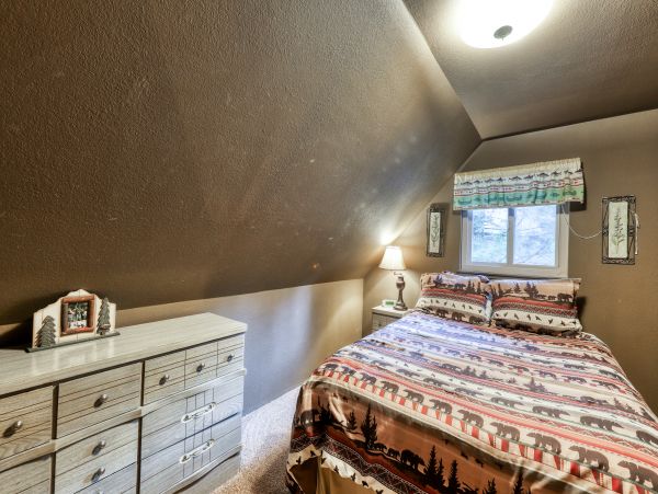 Yosemite Area Home 984866