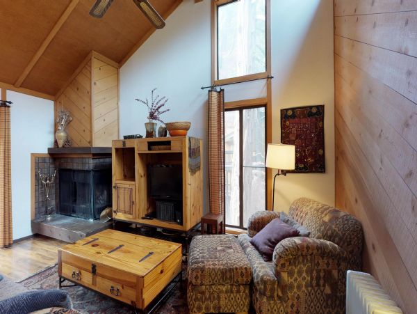 Yosemite Area Home 984869