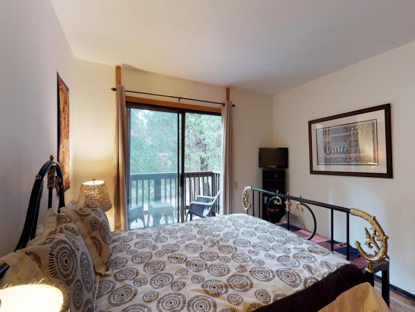 Yosemite Area Home 984869