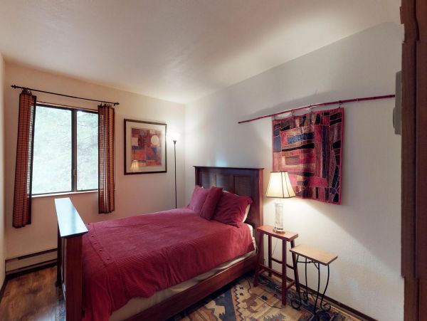 Yosemite Area Home 984869