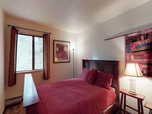 Yosemite Area Home 984869