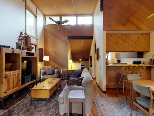 Yosemite Area Home 984869