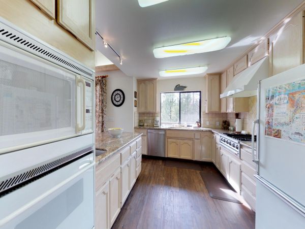 Yosemite Area Home 984873