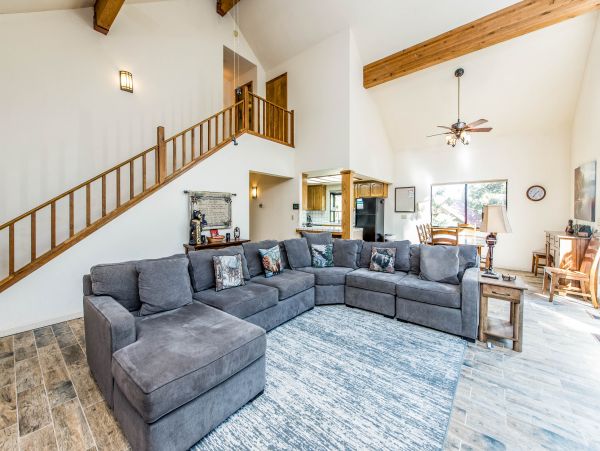Yosemite Area Home 984875