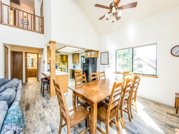 Yosemite Area Home 984875