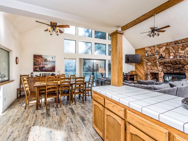 Yosemite Area Home 984875