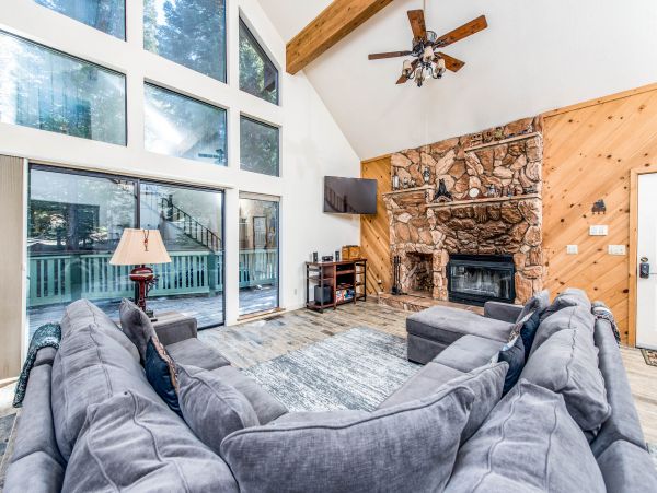 Yosemite Area Home 984875