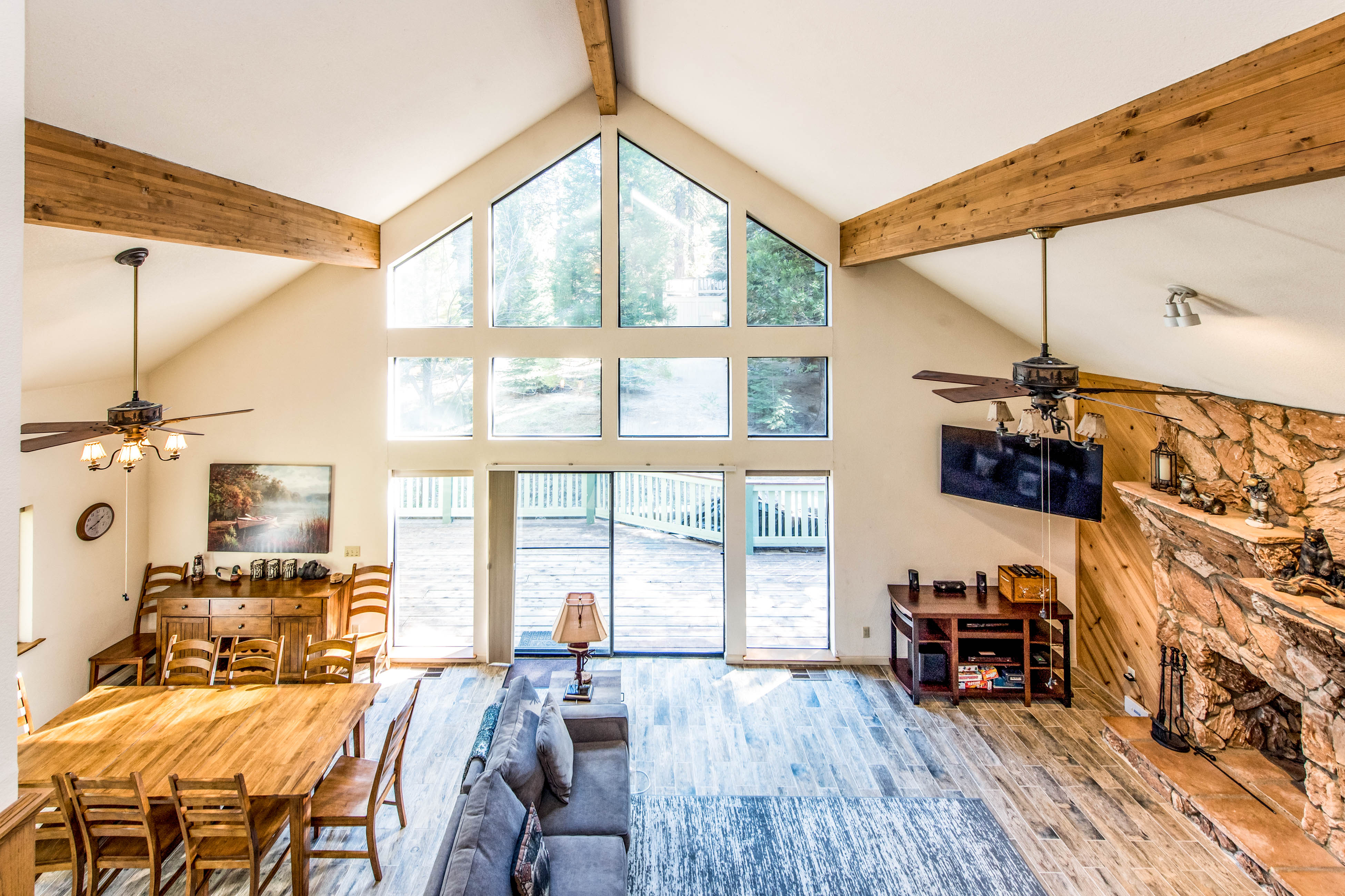 Yosemite Area Home 984875